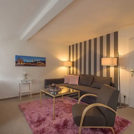 Ferienwohnung Antikstuebchen 아파트